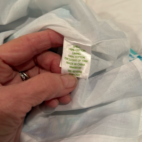 Lilly Pulitzer NWOT. Blue white green and purple - Picture 11 of 11